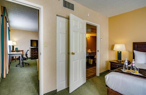 Southside Hotel | Sawridge Inn and Conference Centre Edmonton South