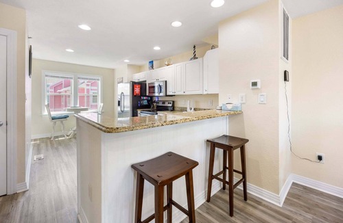 Bermuda Bay House | Sea Turtle Escape | Pool & Tennis Coastal Getaway
