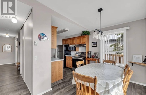 Big White Ski Resort Cabin | Secluded ,cozy cabin that will give you great memories!