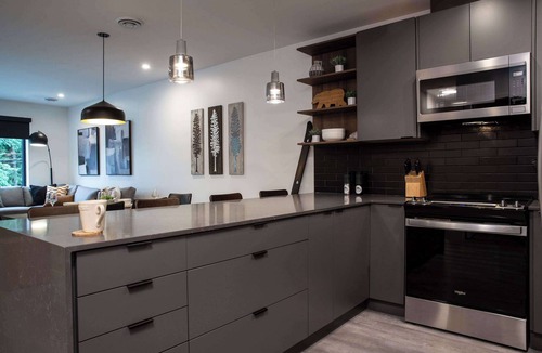 Revelstoke Apartment | Selkirk Staytion - Stylish Condo with Hot Tub
