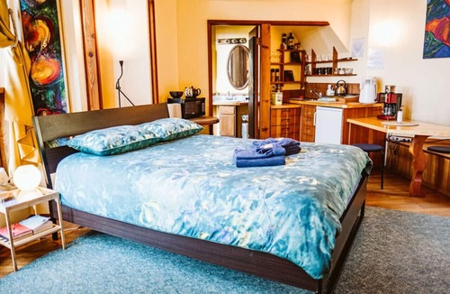 Galiano Bed & Breakfast | Sensational Sunrise Suite
