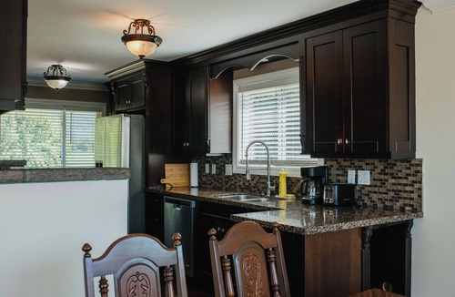 Hatzic Cabin | Serene 3BR Cabin on 8 Acre Farm