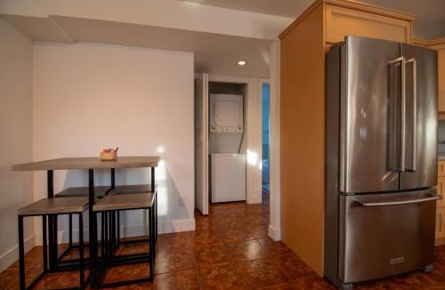 Delta Apartment | Serene Garden Suite
