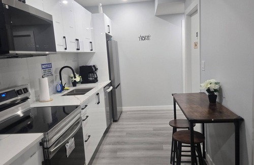 Division No. 11 House | Serene Modern Suite | 2BR, Trail & Nearby Lake