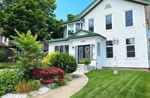 Niagara Falls Bed & Breakfast | Serenity Inn