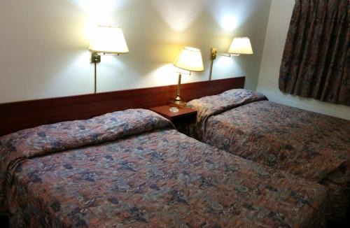 Valleyview Hotel | Shamrock Motel