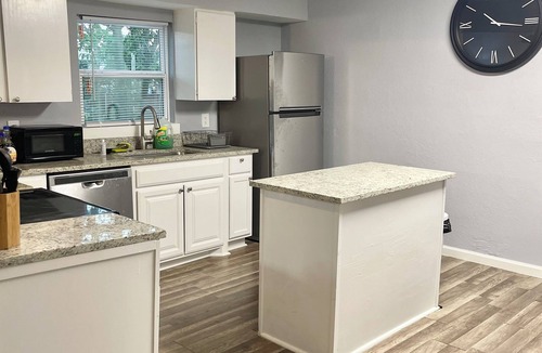 Balch Springs House | Shared Space. Offering master bedroom with private bathroom for booking.