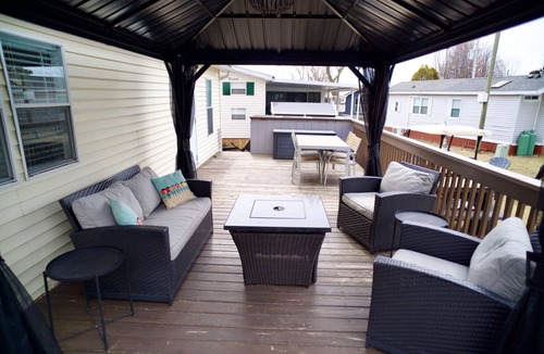 Sherkston Cottage | Sherkston Shores Sunset Cottage | 1 Min Beach