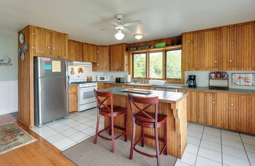 East Sullivan Cottage | Shorefront House w/Views, 14 Mi to Acadia NP