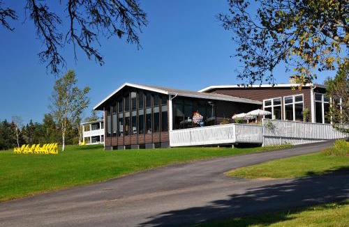 Baddeck Cabin | Silver Dart Lodge