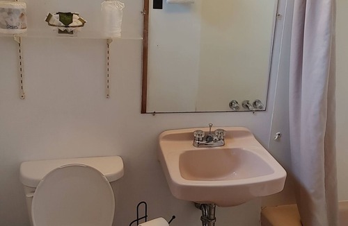 Souris Hotel | Singing Sands Inn Motel