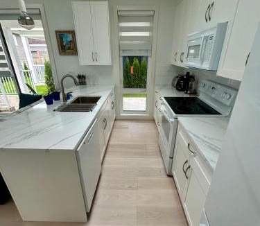 Metro Vancouver Regional District Villa | Skana South