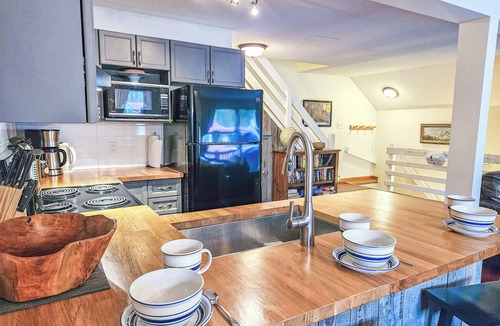 Panorama House | Ski In/Out - Hot tub - Fireplace - BBQ
