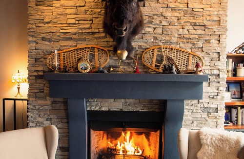Apex Mountain House | Ski In/Ski out paradise at Apex Resort!