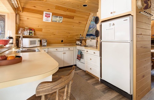 Panorama Cabin | Ski In, Ski Out To Bunny Hill.