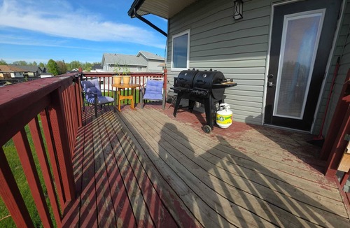 Fox Creek House | Sleep & Grill | 5BR, Huge Yard, Smoker, BBQ
