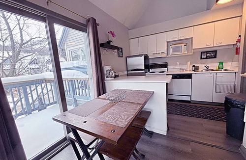 Craigleith Apartment | Slopeside Loft @ North Creek Resort