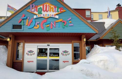 Big White Ski Resort Apartment | Snow Ghost Inn 326
