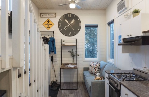 Fernie Hotel | Snow Valley Lodging