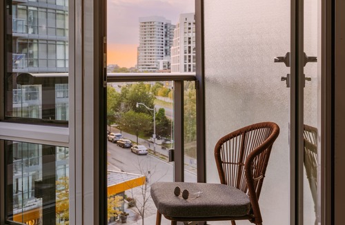Downtown Toronto Apartment | Sonder at The Liberty | Superior One-Bedroom w/Office
