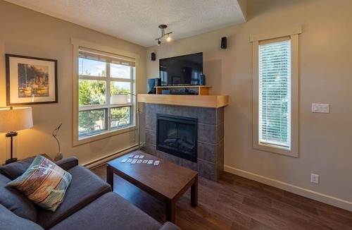 Sooke Cottage | Sooke Harbour Townhome, 3 Bedrooms