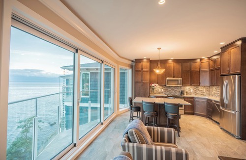 Sooke Condo | SookePoint Ocean Cottage Resort