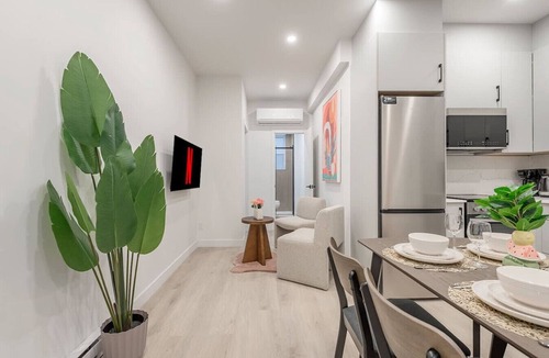 Shaughnessy Village Apartment | Sophisticated 2BR Haven Modern Decor & Comfort