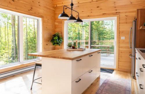 Lac-du-Cerf Ski Chalet | Spa & Lake Access - Nature Grand Lac-du-Cerf