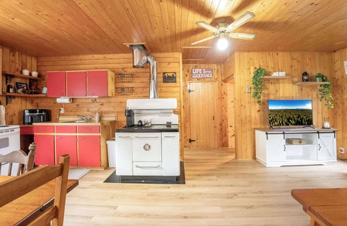 Saint-Leon-de-Standon Ski Chalet | Spa, Nature & Adventure | Chalet Le Vagabond
