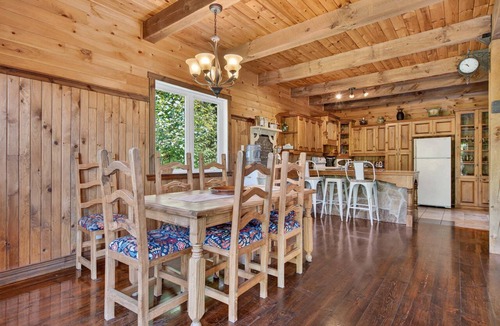 Entrelacs Ski Chalet | Spa & Nature Retreat - Le Bercail