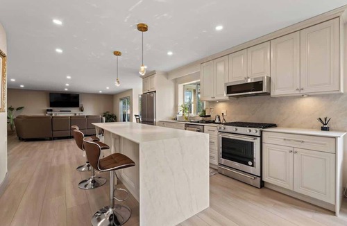 Coquitlam House | Spacious 3BR Family Home in Quiet Coquitlam