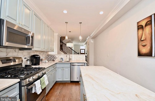 Near Northeast House | Spacious 5BR Home Near Capitol Hill | Free Parking