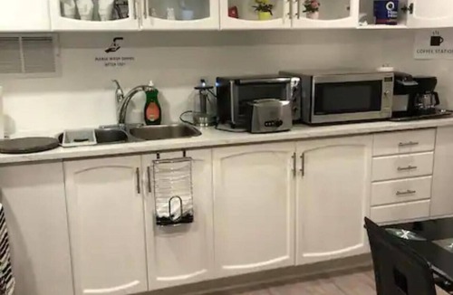 Whitby Apartment | Spacious and private 2 bedroom unit with private entrance