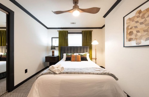 Waller Creek District Apartment | Spacious Austin Loft Sleeps 8 with Balcony