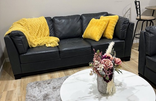 Fort Gary Apartment | Spacious & Beautiful 2 bdrm Suite in family friendly, quiet & safe neighborhood