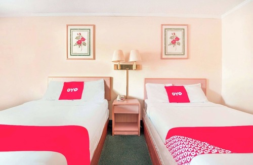 Durham Hotel | Spacious & Budget-Friendly Room w/Free Parking Near Trails & Parks