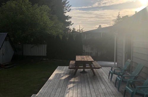 Port Renfrew House | Spacious, Family and Pet-Friendly 4 BR/2 Bath "Seaglass and Surf"