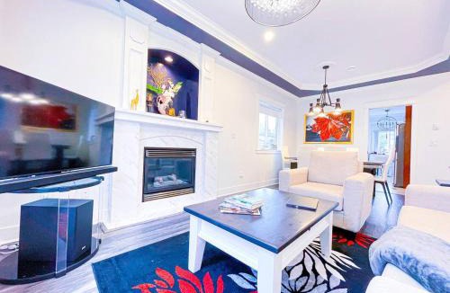 Renfrew-Collingwood House | Spacious Family Oasis Minutes From Downtown Metrotown