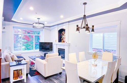 Renfrew-Collingwood House | Spacious Family Oasis Minutes From Downtown Metrotown