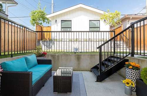 Hastings House | Spacious Home w/ Backyard, Central in YVR +Transit