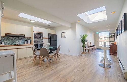 Horseshoe Bay Apartment | Spacious Unit In The Heart of Horseshoe Bay