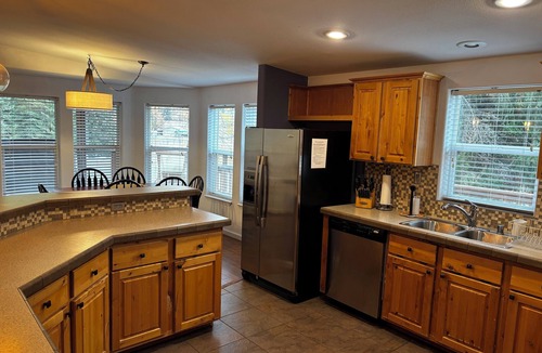 Taghum House | Spacious Valley Retreat just outside Nelson BC. Pet-friendly!