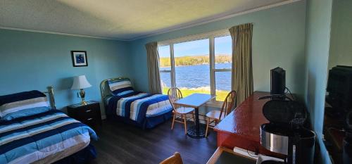 Saint Anns Hotel | St Ann's Motel & Cottage