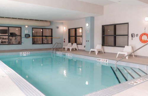 Leduc Hotel | Stars Inn Edmonton Airport
