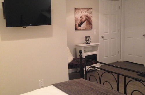 Silverado House | Stay close to Spruce Meadows!