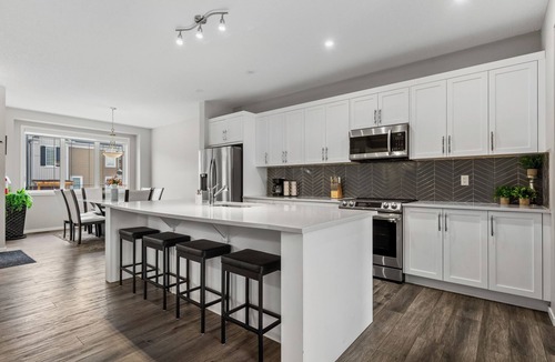 Calgary House | Stay Cool! -Modern 3BR Home Near YYC with New Central AC