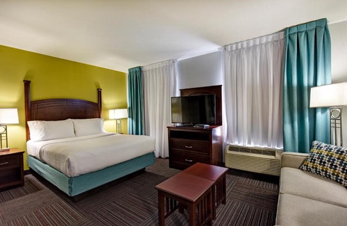 Guelph Hotel | Staybridge Suites Guelph by IHG