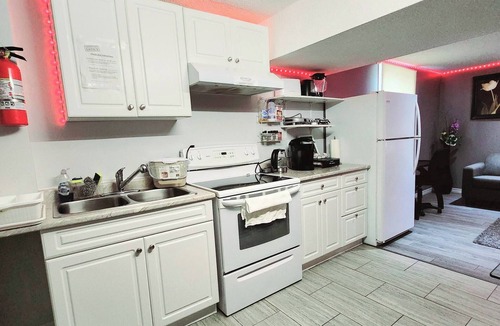 London House | Staycation Studio Apartment