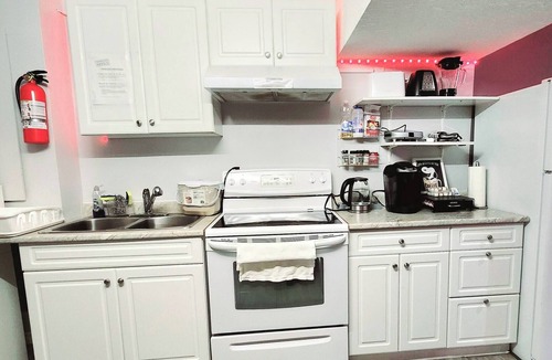 London House | Staycation Studio Apartment