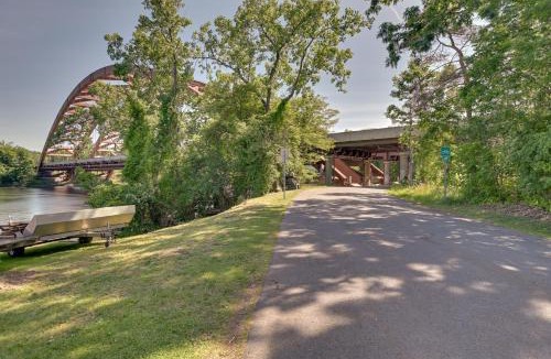 Clifton Park House | Steps to Mohawk River! 22m to Saratoga Ractrack!